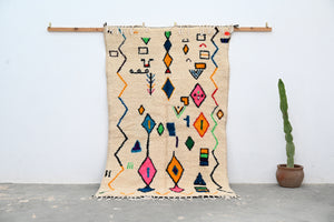 Tapis traditionnel Azilal 222 X 139 Cm Tapis traditionnel Azilal 222 X 139 Cm