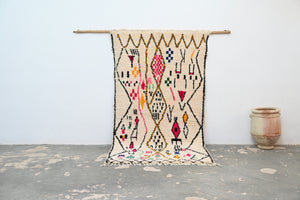 Tapis traditionnel Azilal 270 X 142 Cm Tapis traditionnel Azilal 270 X 142 Cm