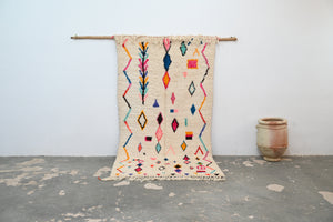 Tapis traditionnel Azilal 270 X 140 Cm Tapis traditionnel Azilal 270 X 140 Cm