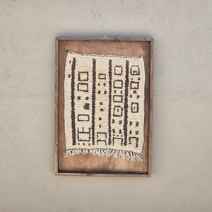 Art Mural en Tapis Traditionnel et Bois de Noyer 100 X 76 X 5cm