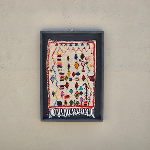 Art Mural en Tapis Traditionnel et Bois de Noyer 100 X 76 X 5cm
