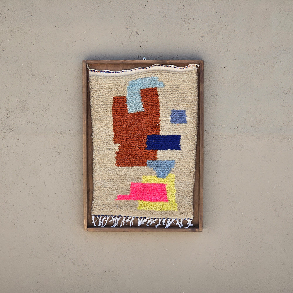 Art Mural en Tapis Traditionnel et Bois de Noyer 100 X 76 X 5cm