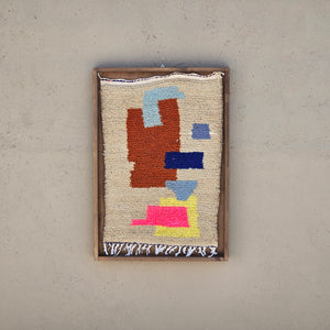 Art Mural en Tapis Traditionnel et Bois de Noyer 100 X 76 X 5cm