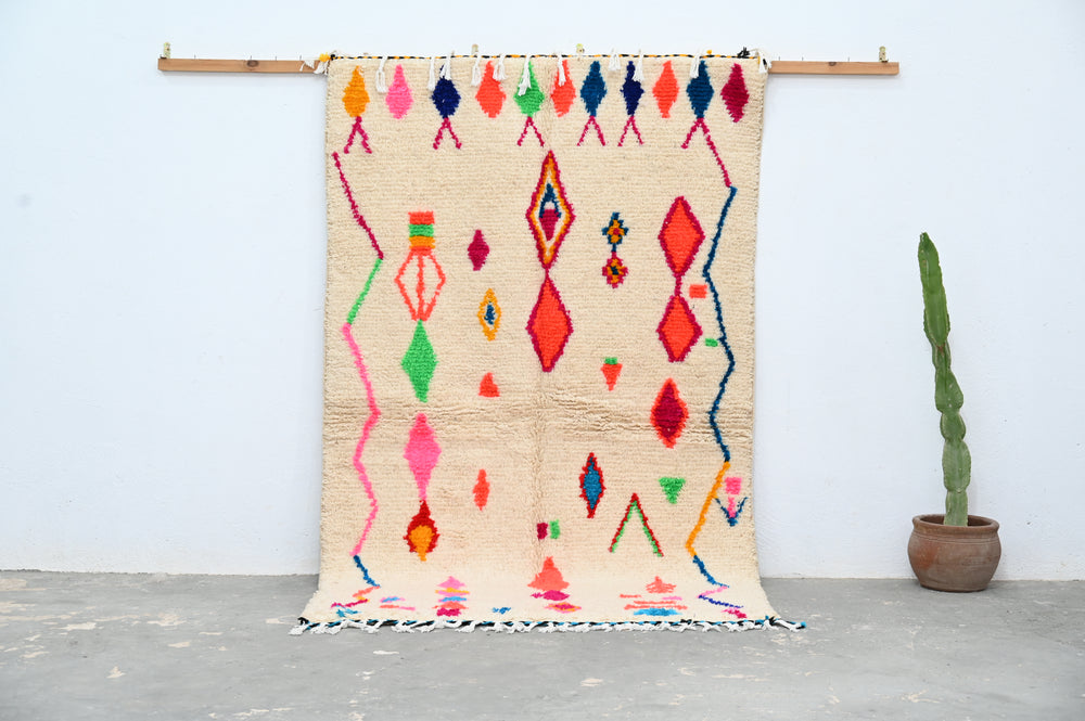 Tapis traditionnel Azilal 246 X 146 Cm