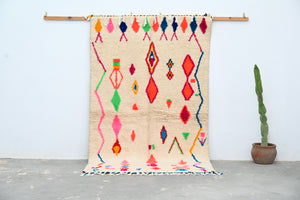Tapis traditionnel Azilal 246 X 146 Cm