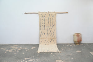 Tapis traditionnel Beni Ouarain 296 X 96 Cm